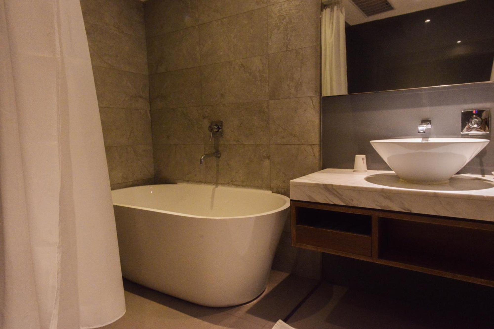 新麗旅店 Newful Hotel Taipei Exterior photo