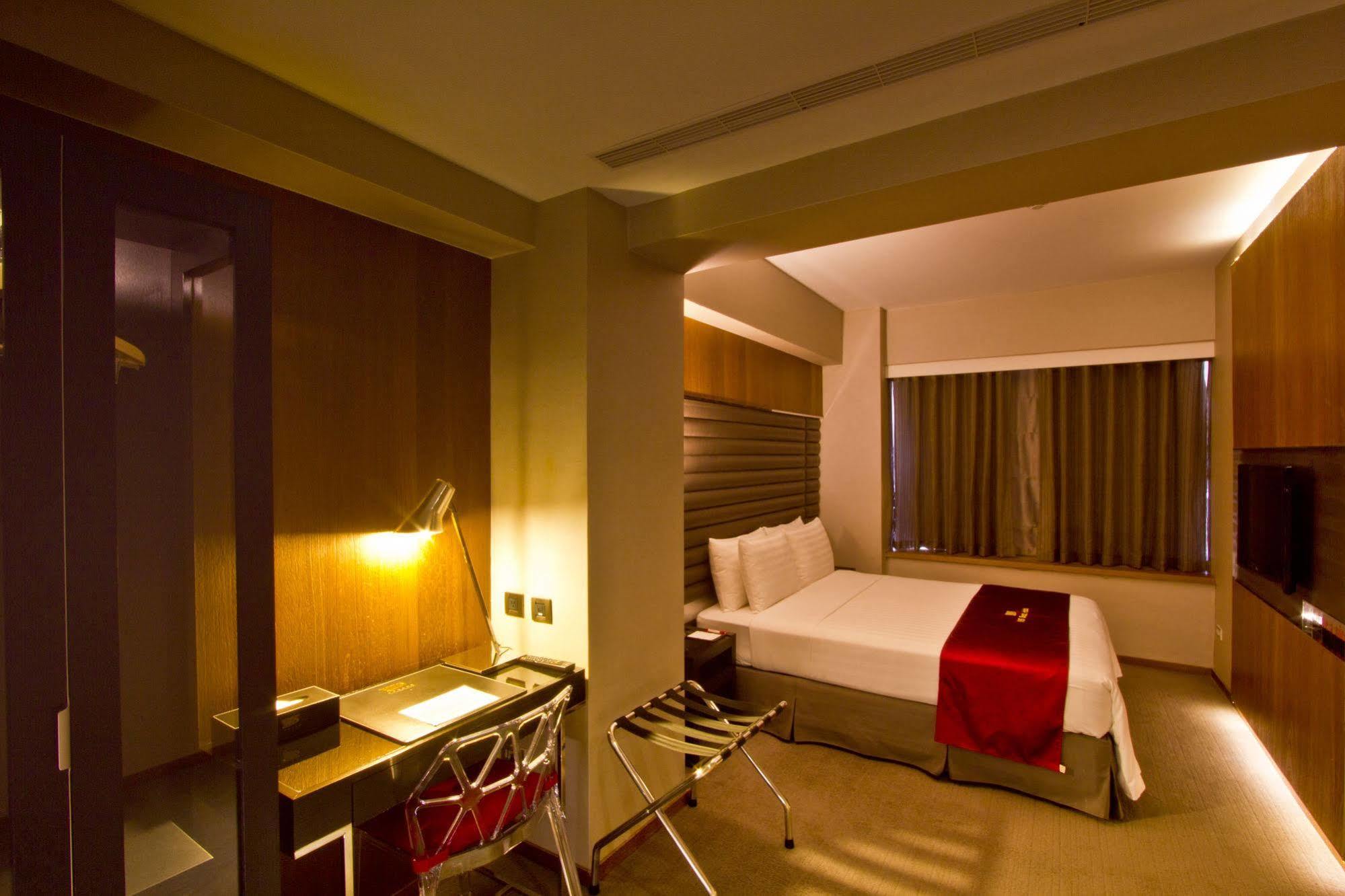 新麗旅店 Newful Hotel Taipei Exterior photo